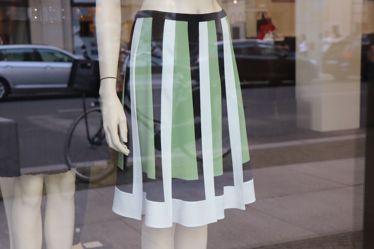 Interessanter Rock (von Valentino)